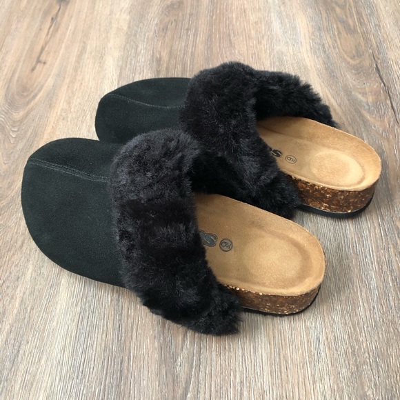SoftMoc Kendall Black Suede & Faux Fur Slippers - Picture 11 of 17